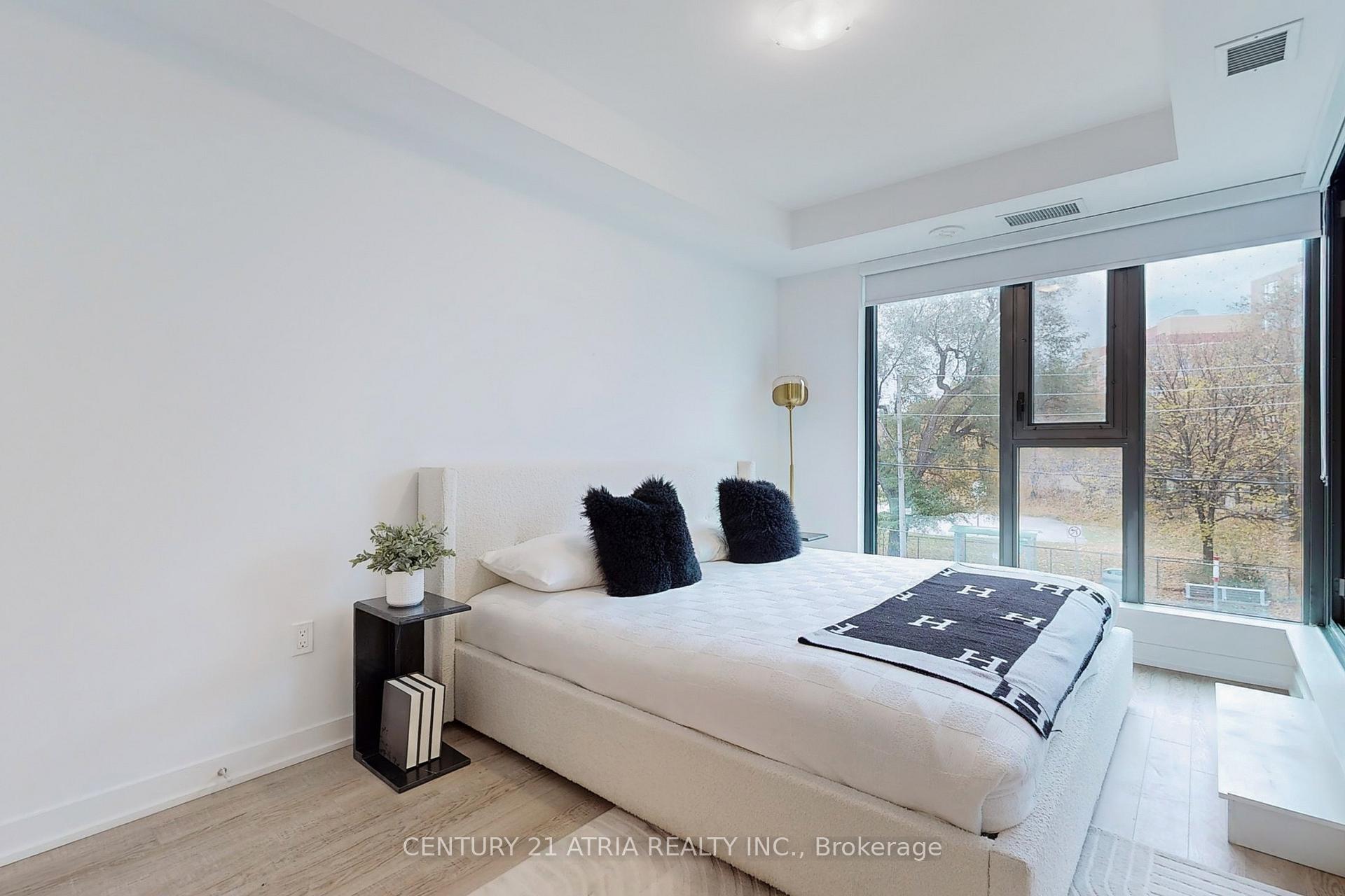 Photo 17 of Unit 101, 250 Lawrence Avenue W, Toronto, Lawrence Park North — HOMEH