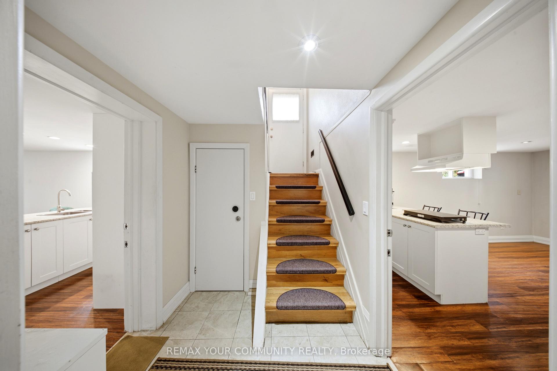 Photo 2 of Unit lower 2, 10 Tinder Crescent, North York, Victoria Village — HOMEH