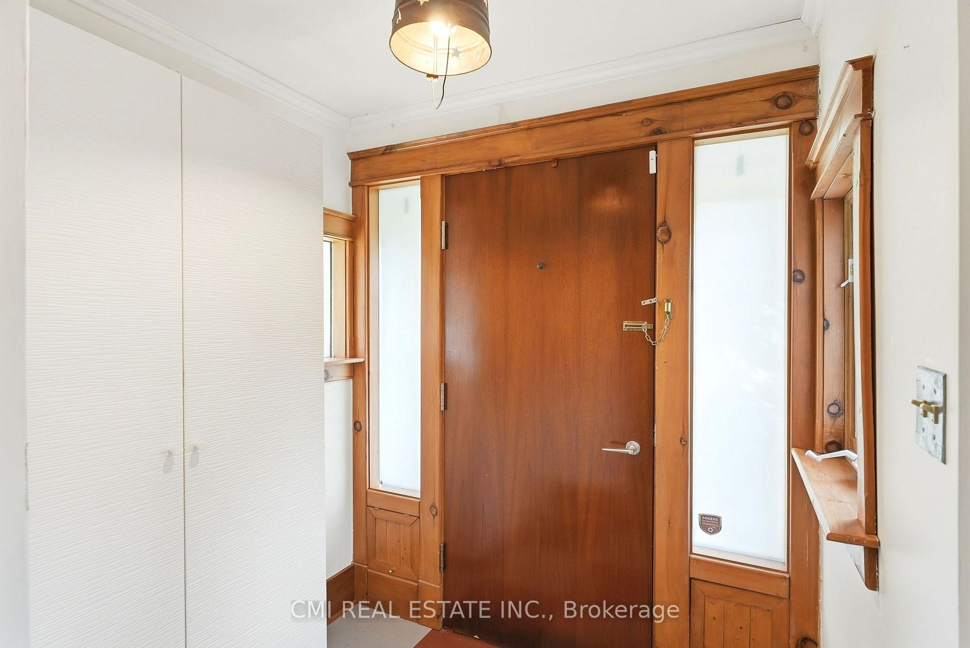 Photo 7 of 132 Base Line Road E, London, South G — HOMEH