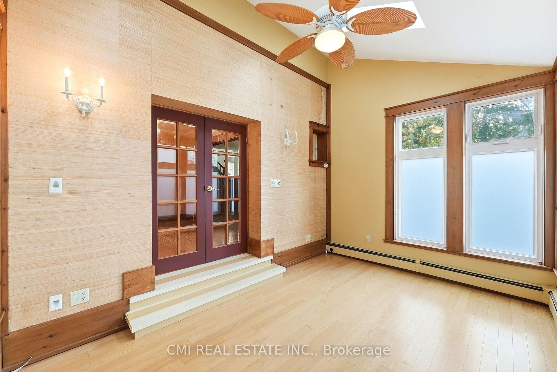 Photo 8 of 132 Base Line Road E, London, South G — HOMEH