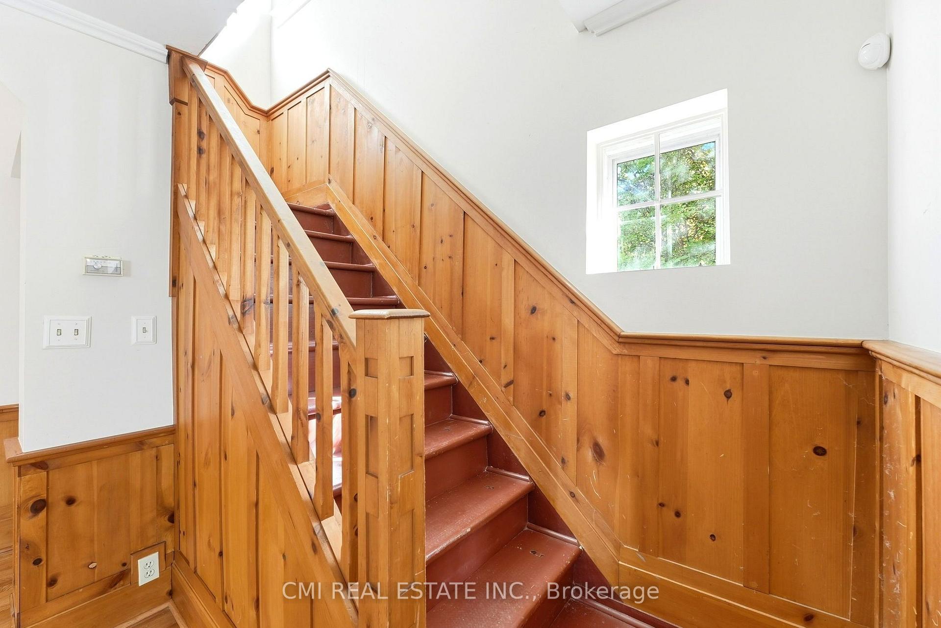 Photo 24 of 132 Base Line Road E, London, South G — HOMEH