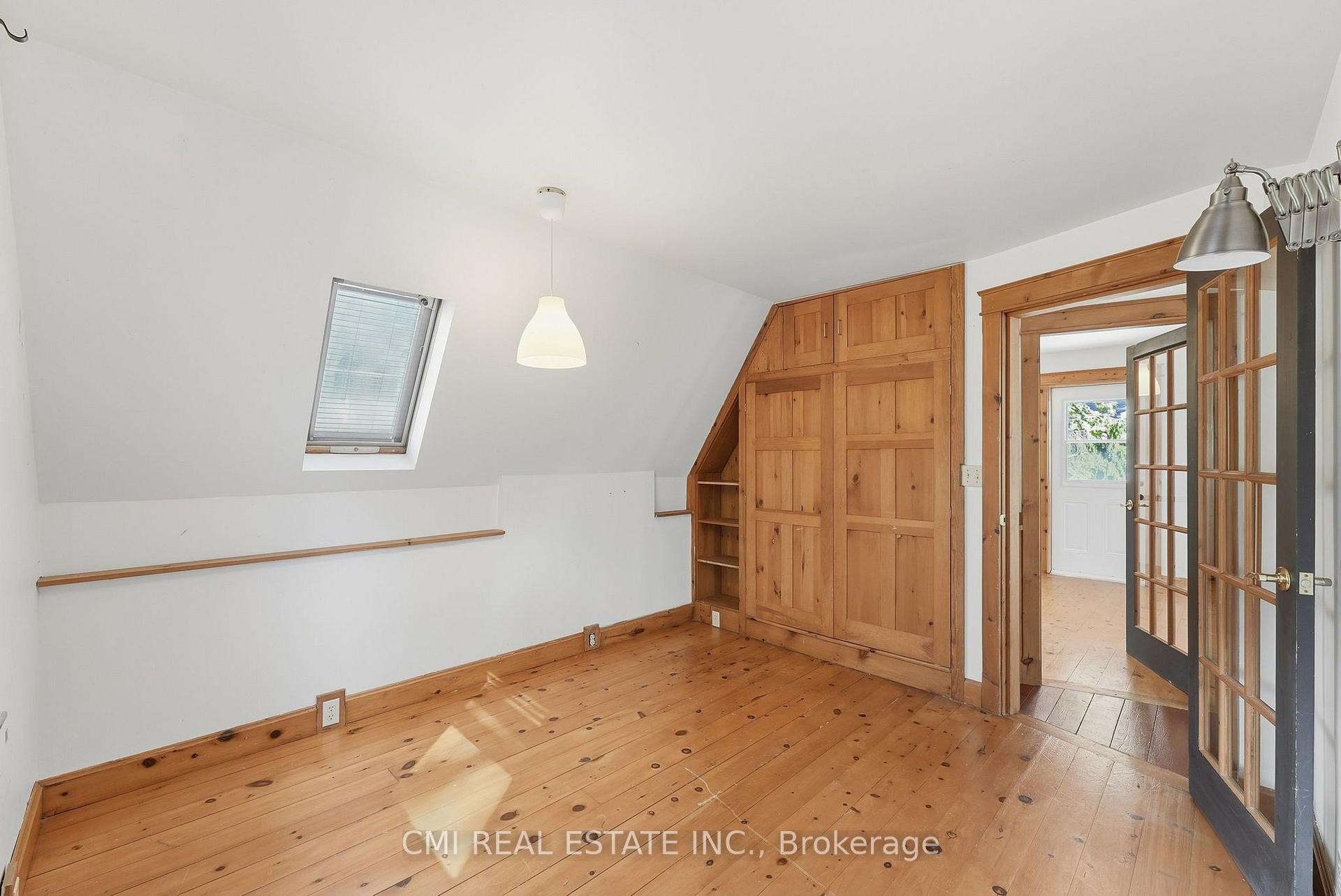 Photo 29 of 132 Base Line Road E, London, South G — HOMEH