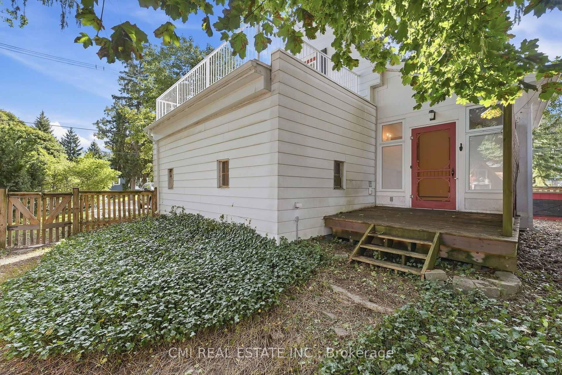 Photo 46 of 132 Base Line Road E, London, South G — HOMEH