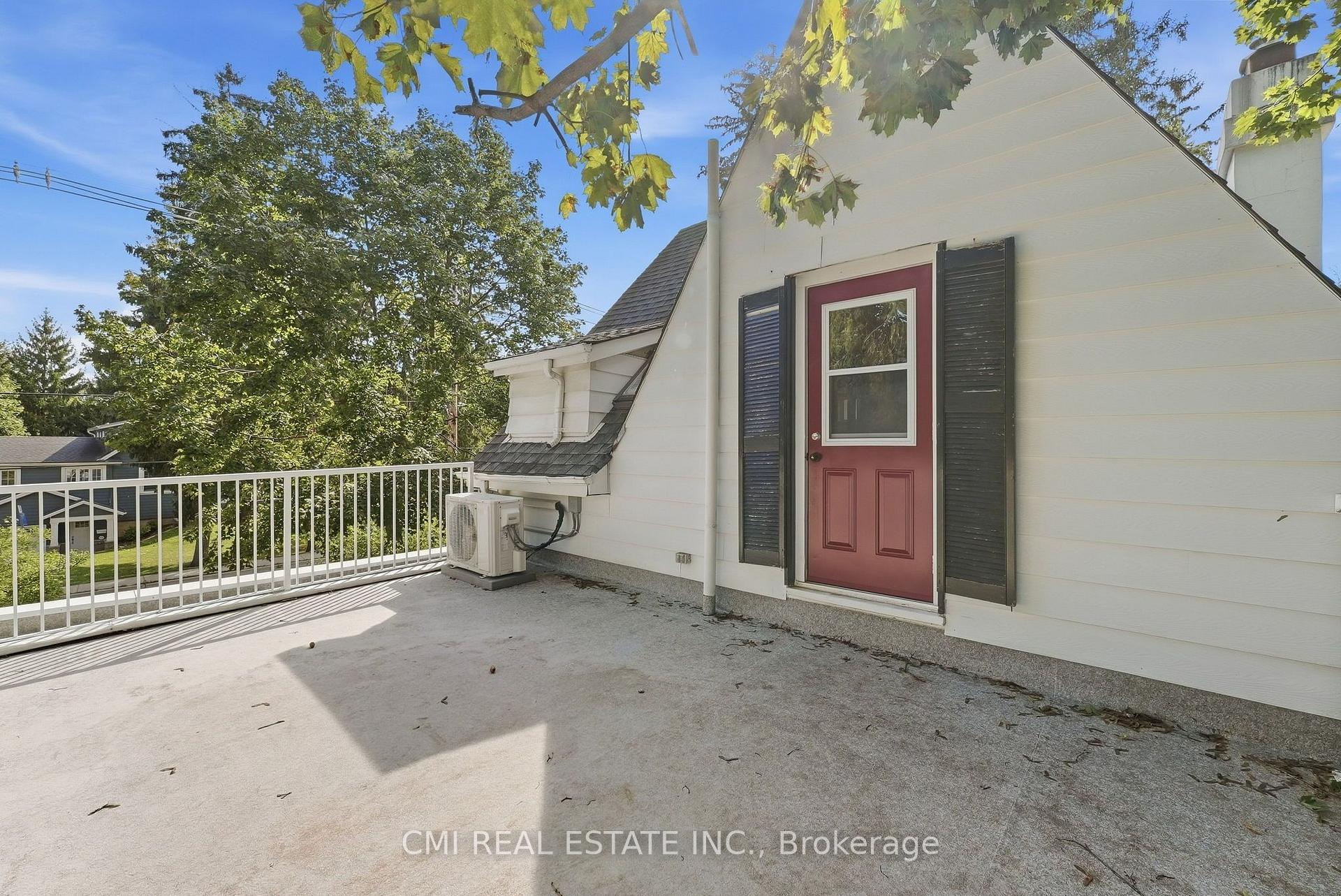 Photo 47 of 132 Base Line Road E, London, South G — HOMEH