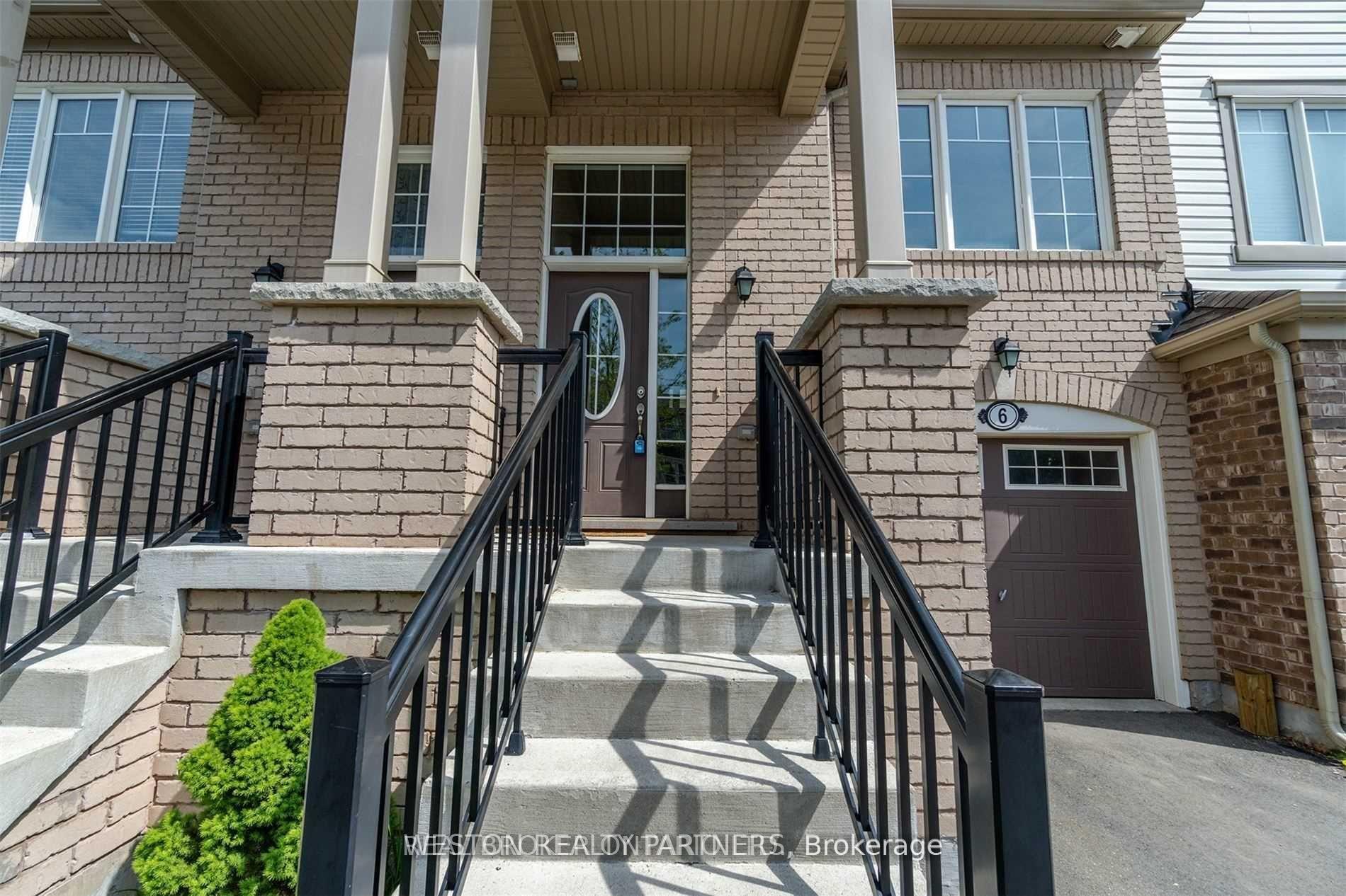 Photo 2 of 6 Colonel Frank Ching Crescent, Brampton, Fletcher's West — HOMEH