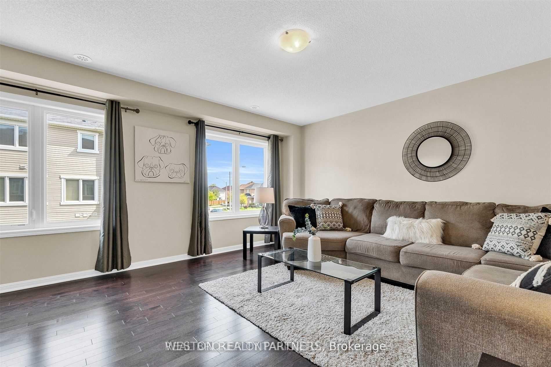 Photo 13 of 6 Colonel Frank Ching Crescent, Brampton, Fletcher's West — HOMEH