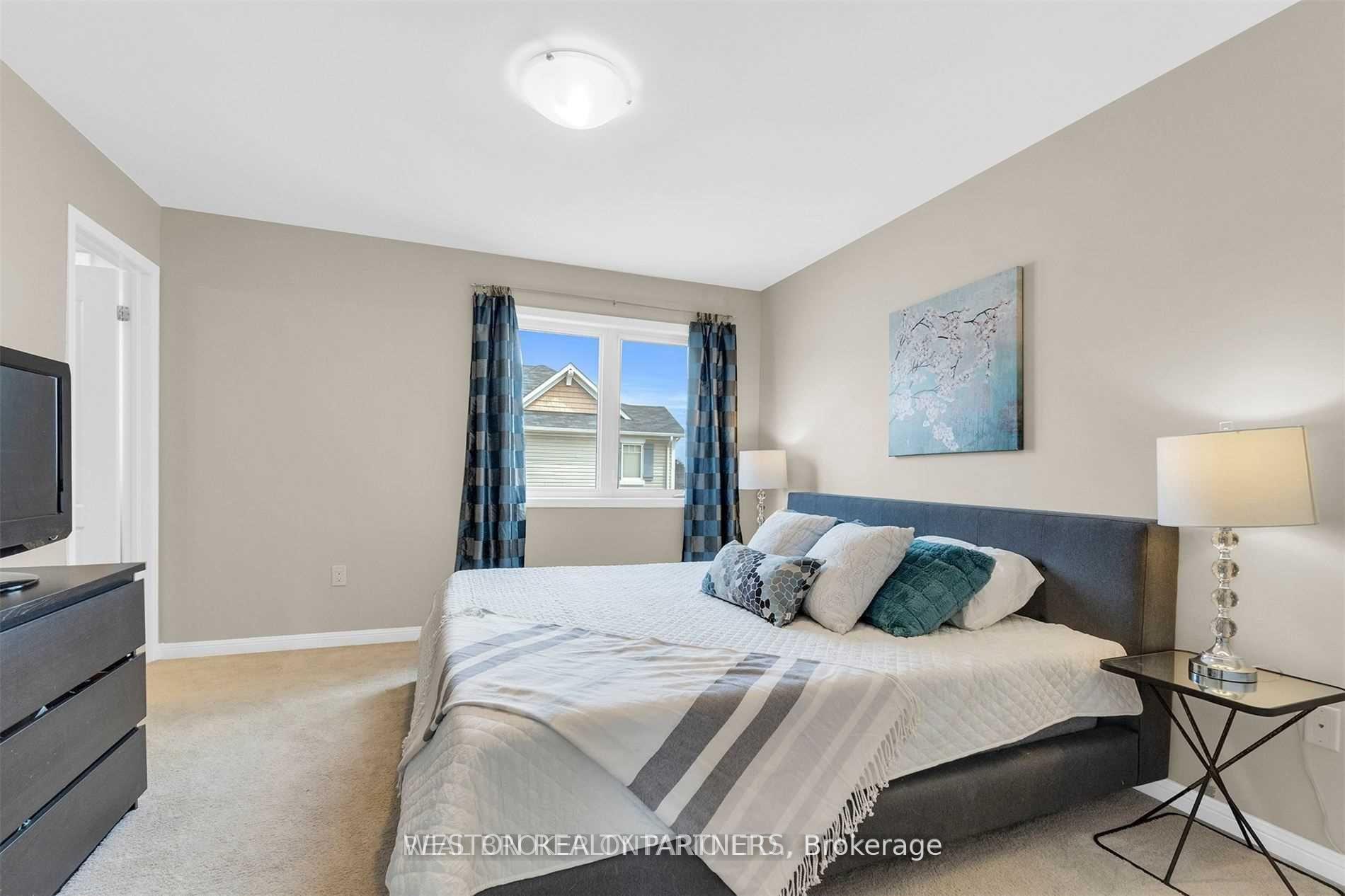 Photo 15 of 6 Colonel Frank Ching Crescent, Brampton, Fletcher's West — HOMEH