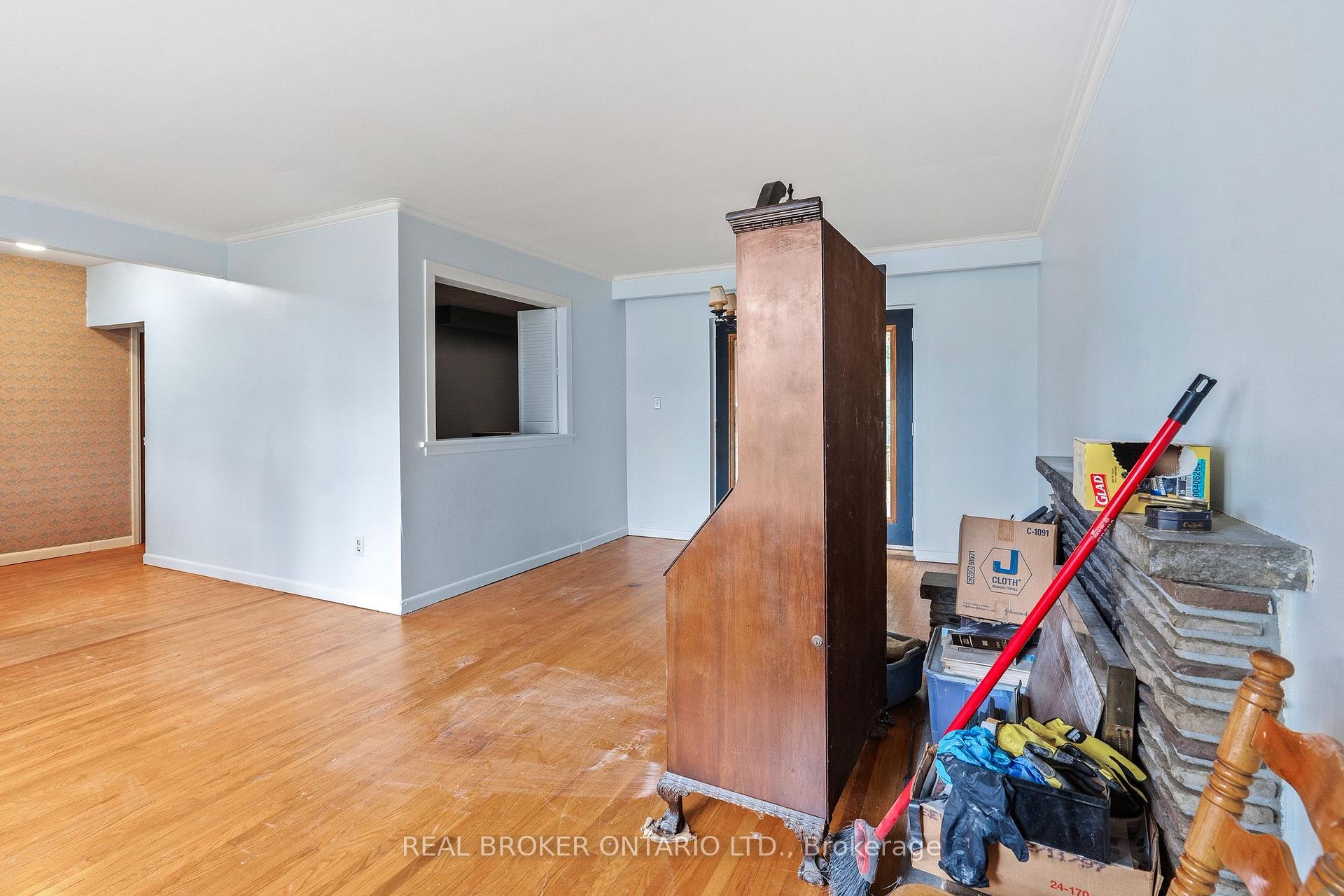 Photo 6 of 361 Rathburn Road, Etobicoke, Islington-City Centre West — HOMEH