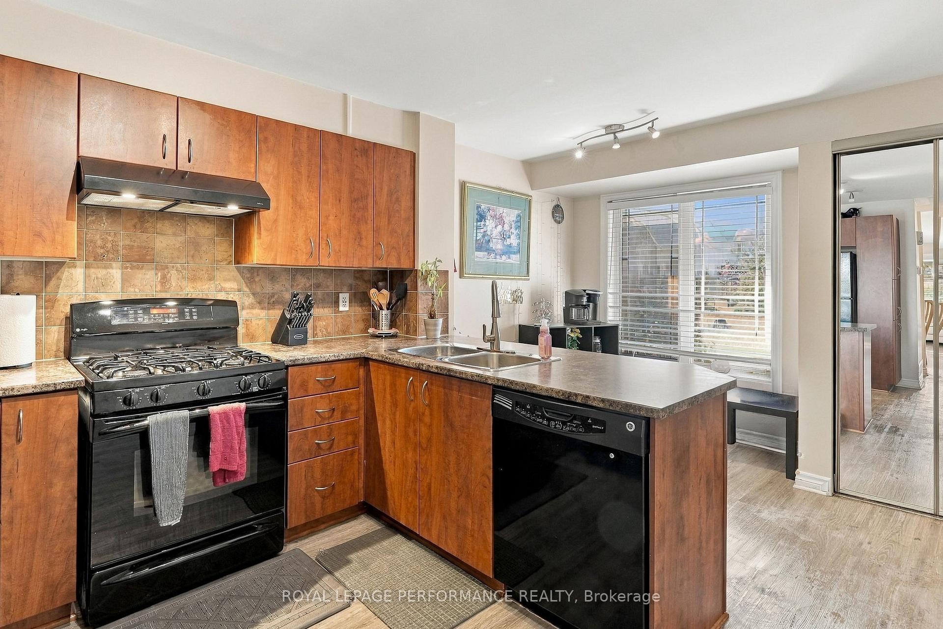 Photo 3 of Unit 50, 80 Brentmore Private, Ottawa, Avalon East — HOMEH