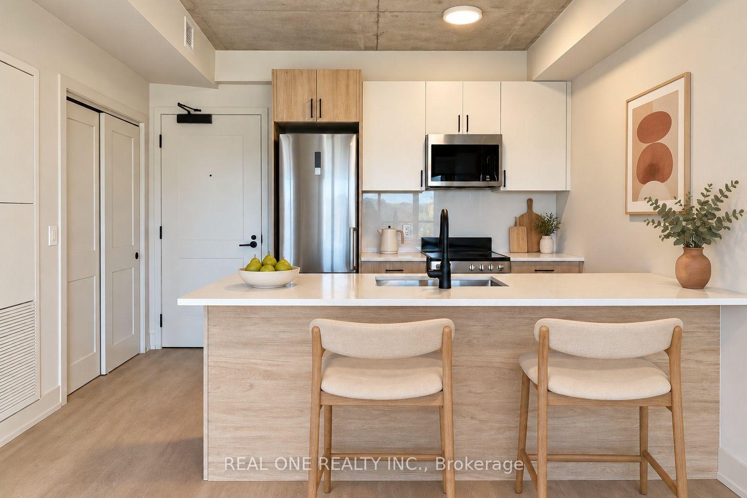 Photo 3 of Unit 409, 810 King Street W, Hamilton, Westdale — HOMEH