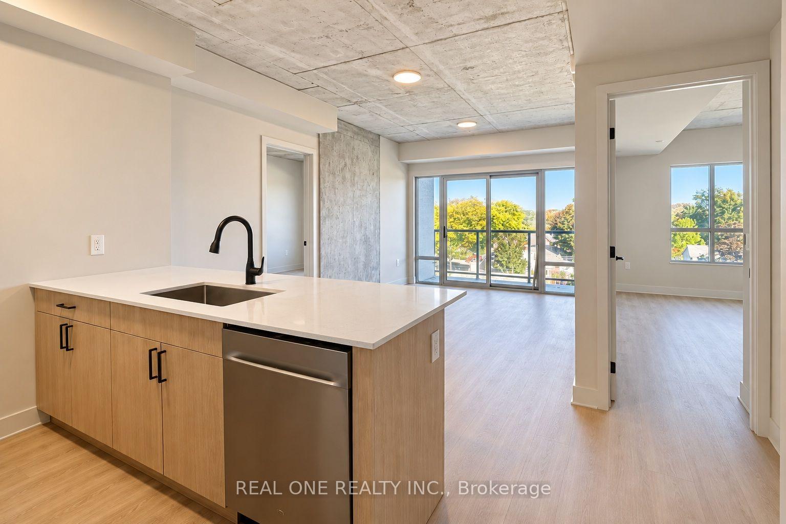 Photo 14 of Unit 409, 810 King Street W, Hamilton, Westdale — HOMEH