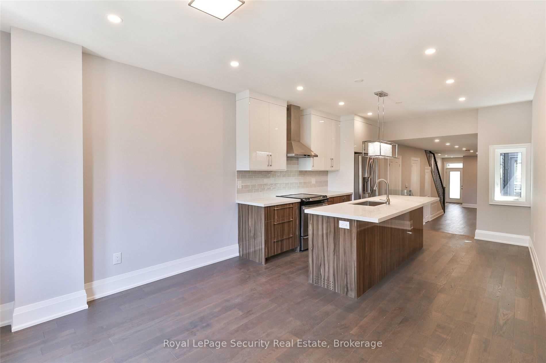 Photo 17 of Unit Main/ 2nd, 136 Markham Street, Toronto, Trinity-Bellwoods — HOMEH