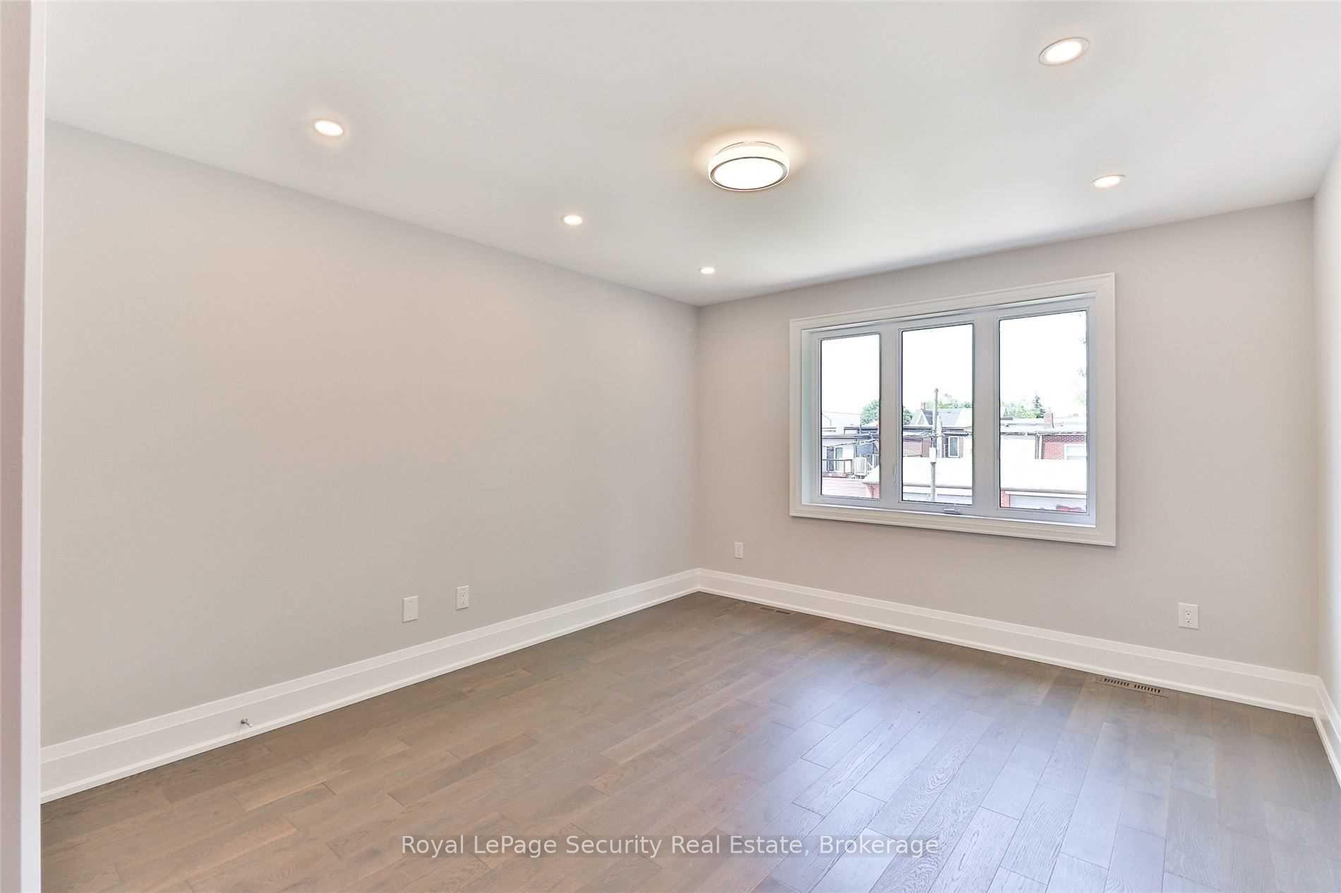 Photo 25 of Unit Main/ 2nd, 136 Markham Street, Toronto, Trinity-Bellwoods — HOMEH