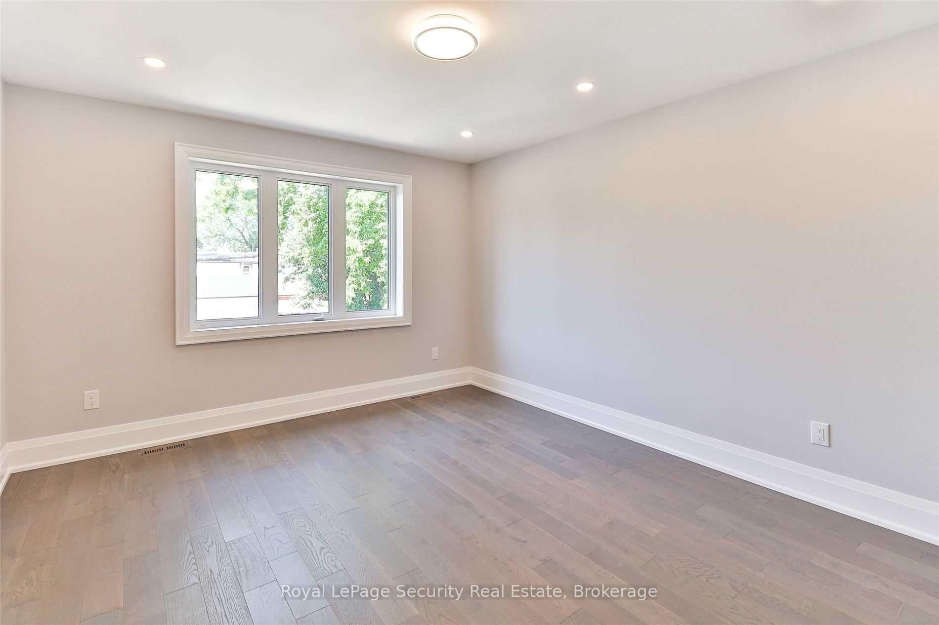 Photo 27 of Unit Main/ 2nd, 136 Markham Street, Toronto, Trinity-Bellwoods — HOMEH