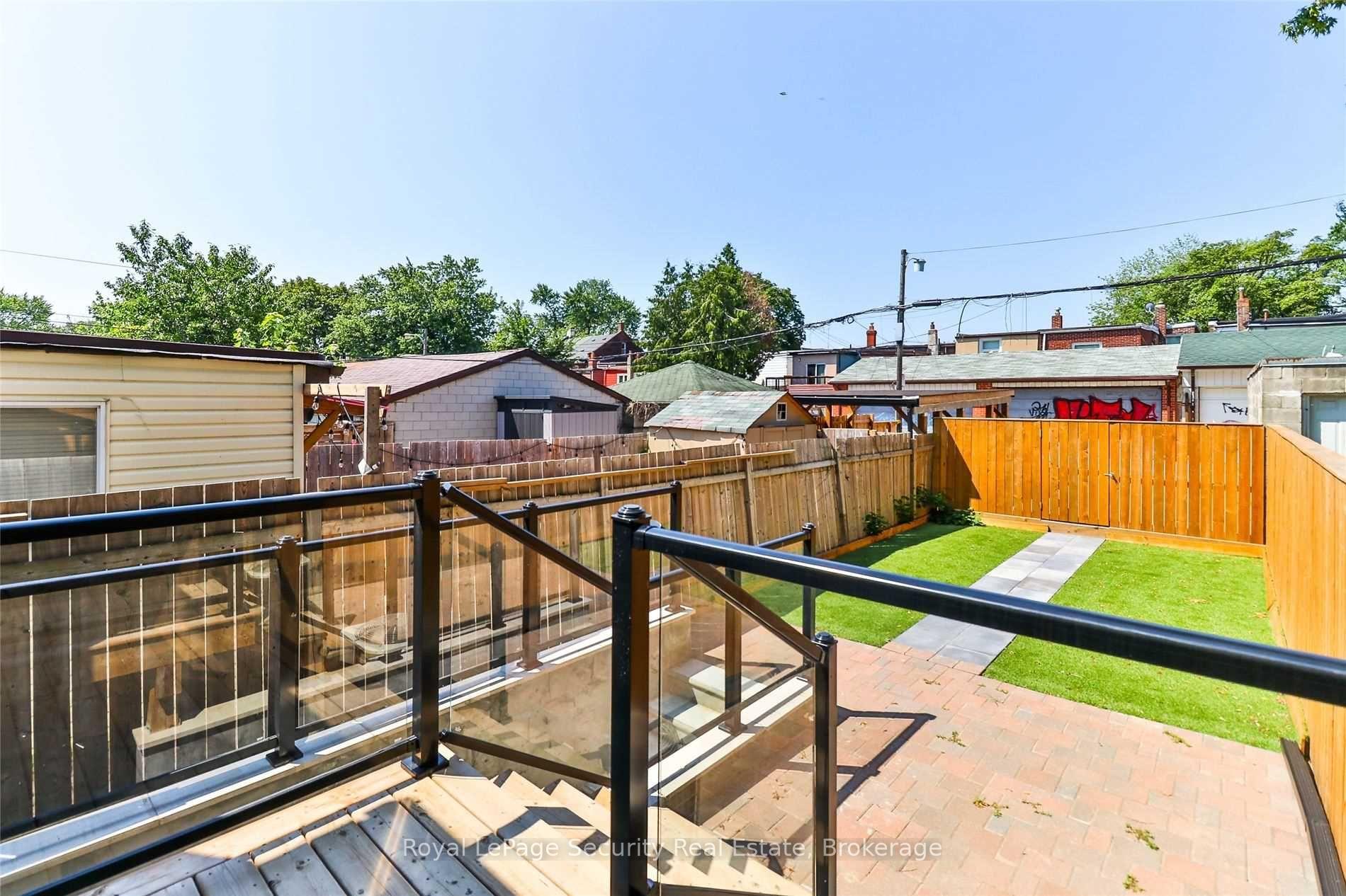 Photo 39 of Unit Main/ 2nd, 136 Markham Street, Toronto, Trinity-Bellwoods — HOMEH