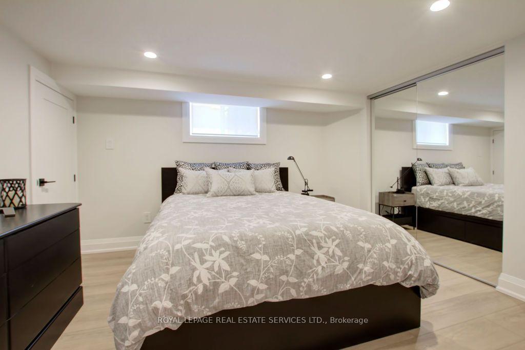 Photo 27 of Unit Unit 2, 164 Maurice Drive, Oakville, Central — HOMEH