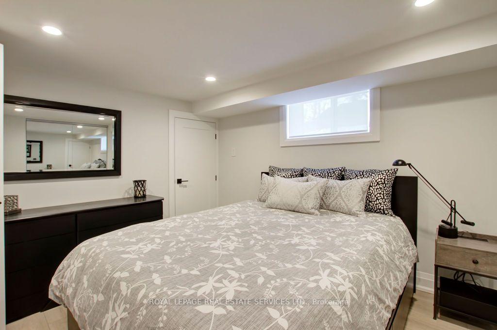 Photo 28 of Unit Unit 2, 164 Maurice Drive, Oakville, Central — HOMEH