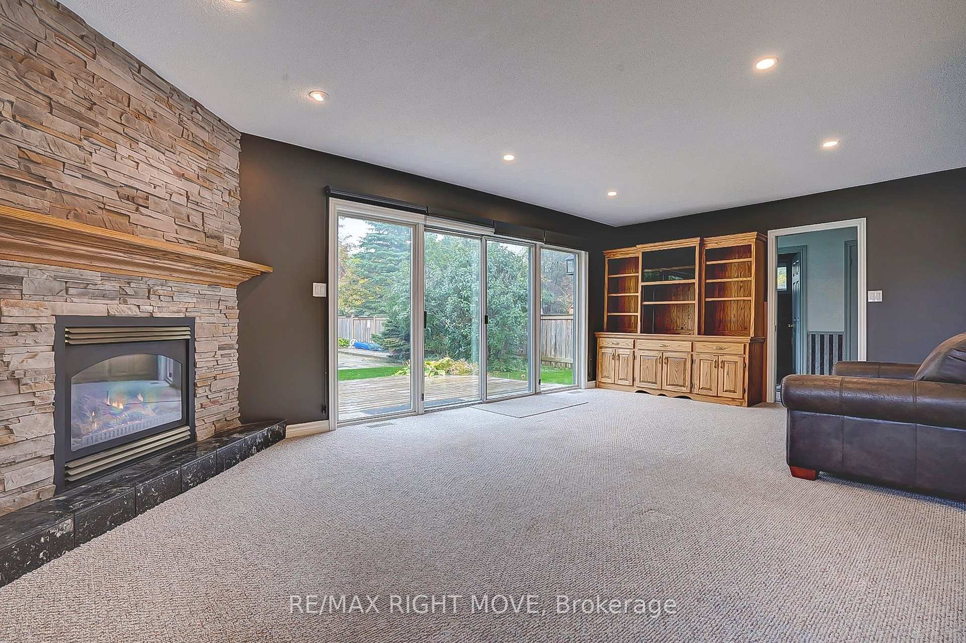 Photo 13 of 456 Jamieson Drive, Orillia — HOMEH
