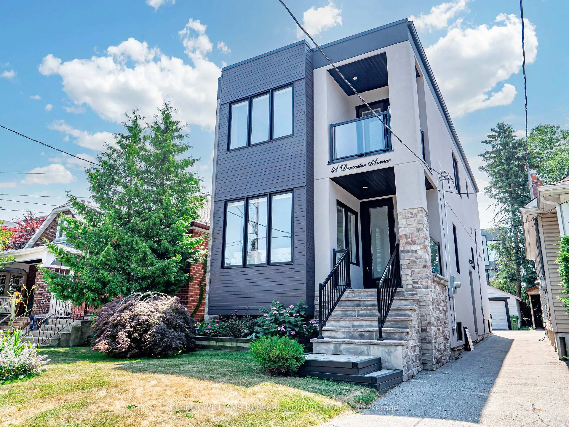 Photo 2 of 41 Doncaster Avenue, Toronto, Woodbine-Lumsden — HOMEH
