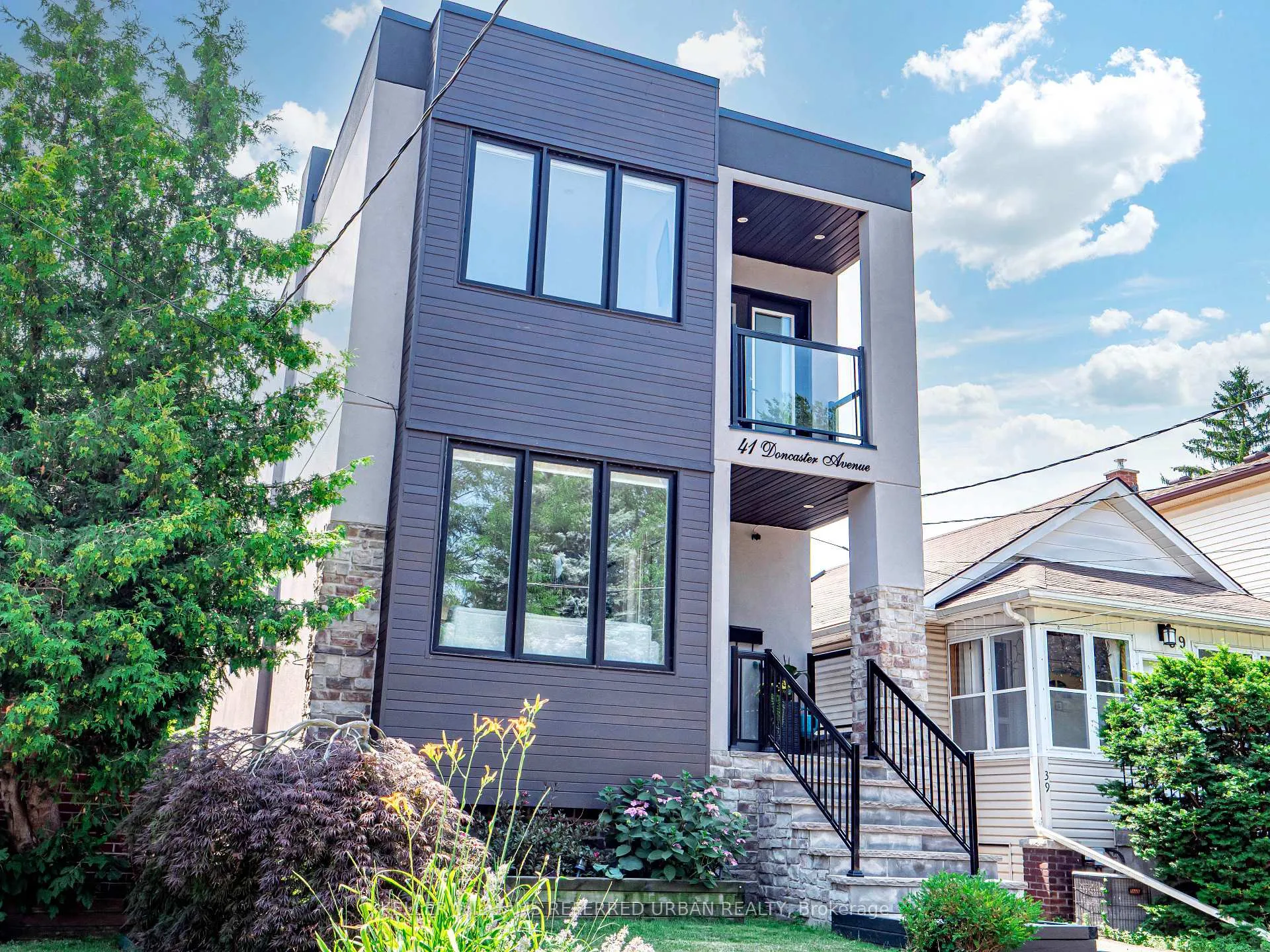 Photo 3 of 41 Doncaster Avenue, Toronto, Woodbine-Lumsden — HOMEH