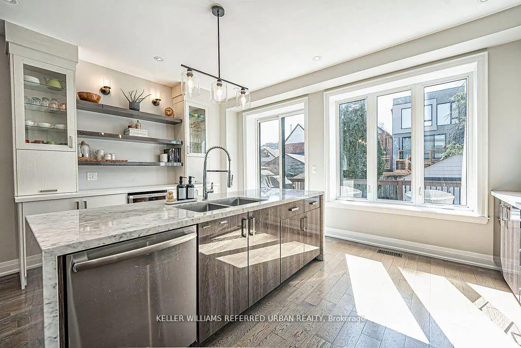 Photo 17 of 41 Doncaster Avenue, Toronto, Woodbine-Lumsden — HOMEH