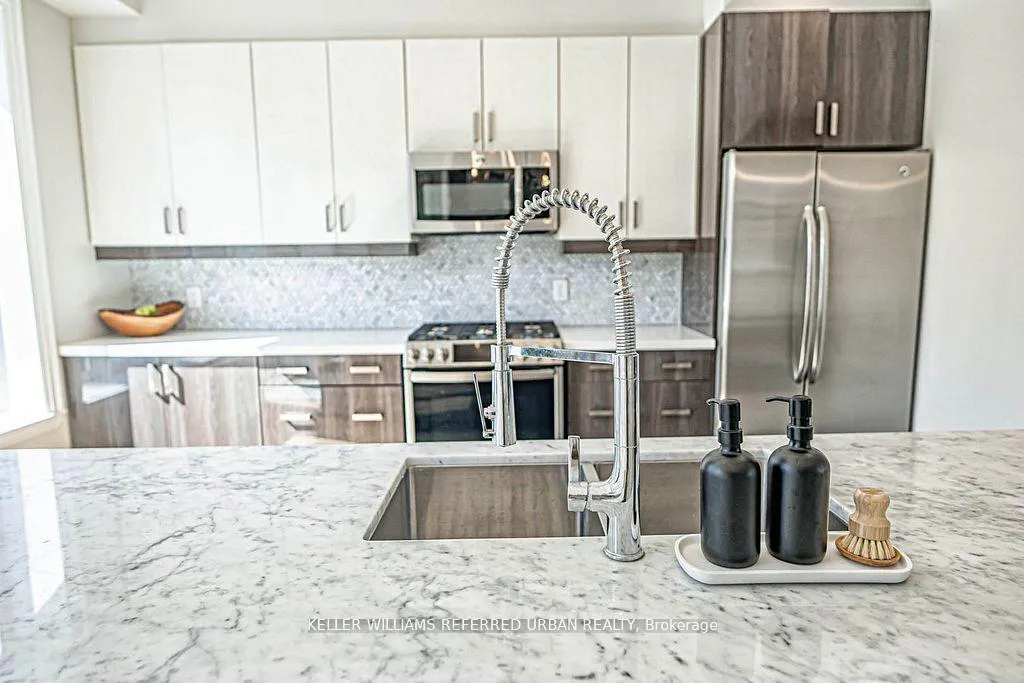 Photo 19 of 41 Doncaster Avenue, Toronto, Woodbine-Lumsden — HOMEH