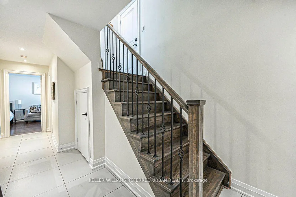 Photo 34 of 41 Doncaster Avenue, Toronto, Woodbine-Lumsden — HOMEH