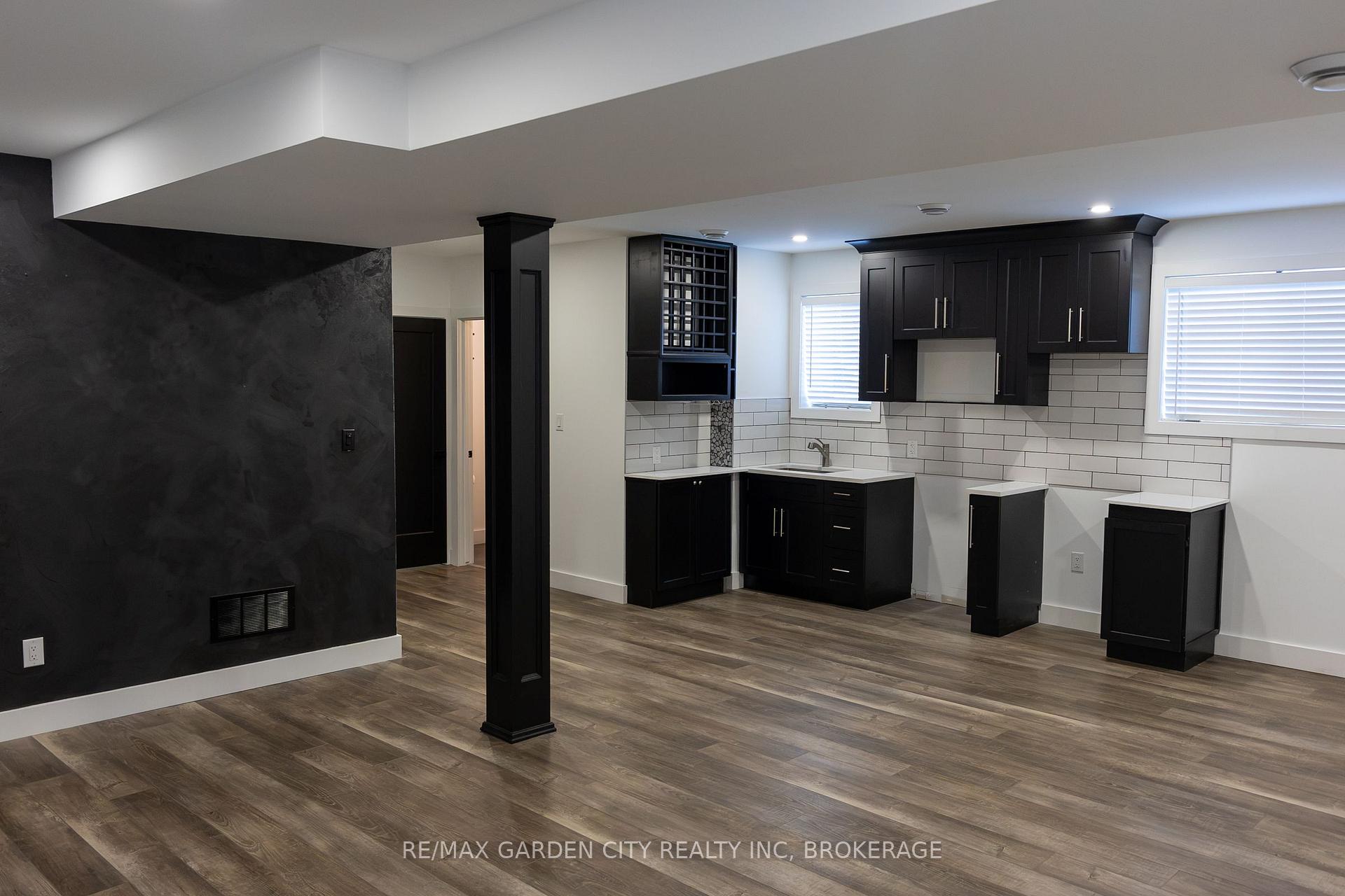 Photo 51 of 614b Niagara Street, St. Catharines, Bunting/Linwell — HOMEH