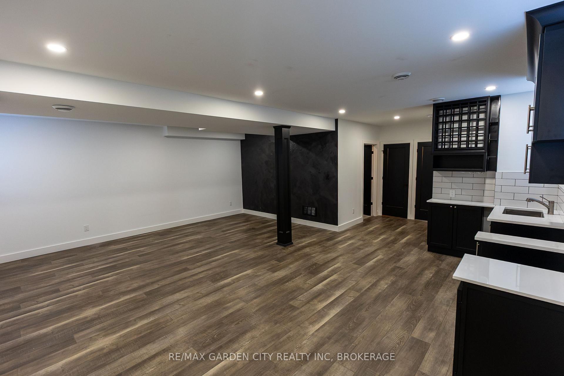 Photo 53 of 614b Niagara Street, St. Catharines, Bunting/Linwell — HOMEH