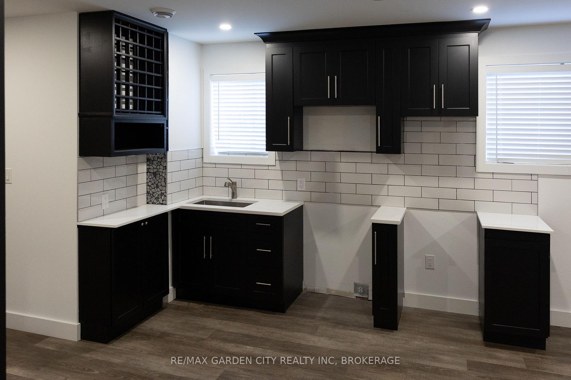 Photo 54 of 614b Niagara Street, St. Catharines, Bunting/Linwell — HOMEH