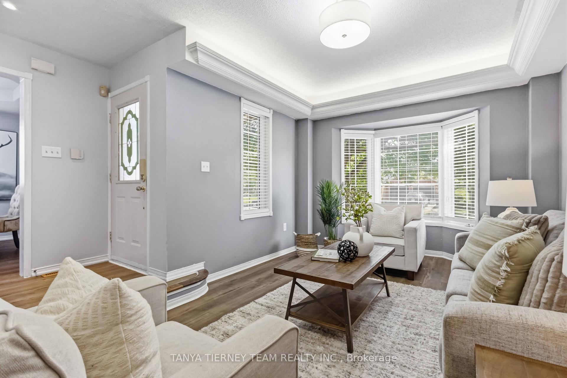 Photo 7 of 36 Zachary Place, Whitby, Brooklin — HOMEH