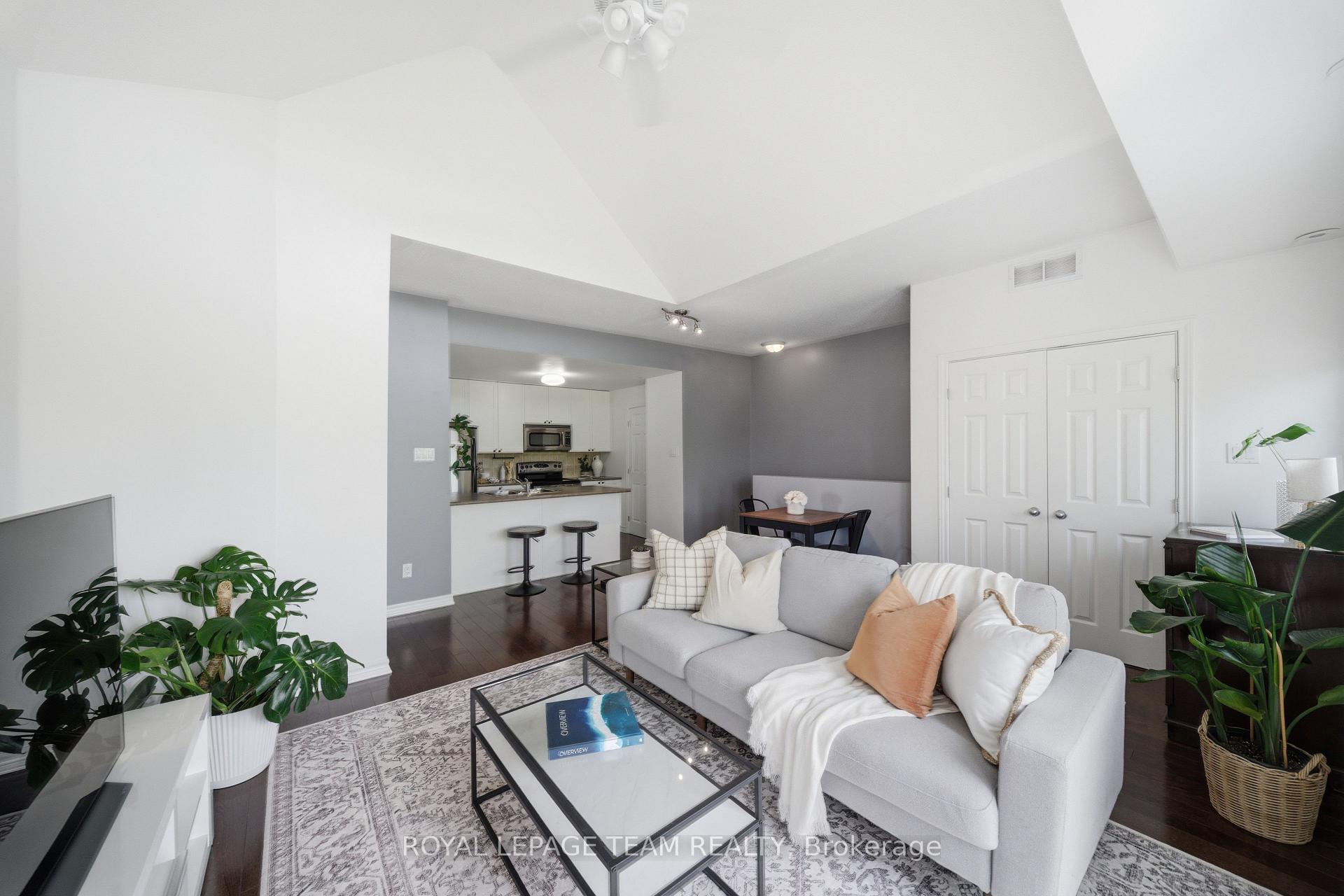 Photo 5 of Unit 9, 165 Waterbridge Drive, Ottawa, Barrhaven East — HOMEH