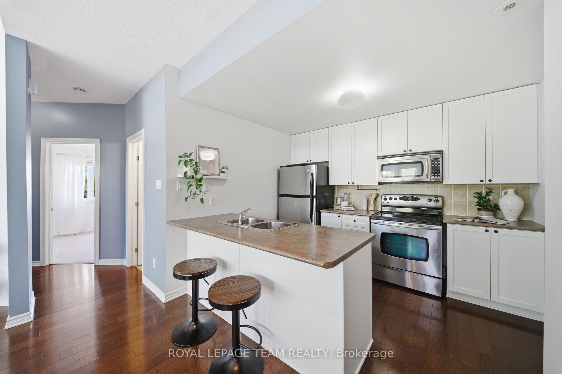 Photo 7 of Unit 9, 165 Waterbridge Drive, Ottawa, Barrhaven East — HOMEH