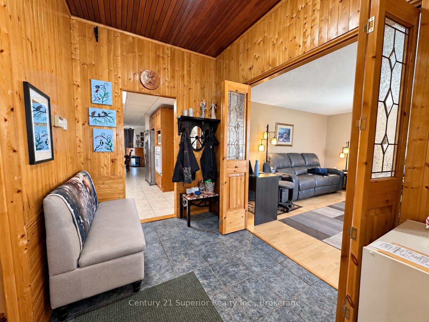 Photo 6 of 136 First Street, Nipigon, Nipigon Town — HOMEH