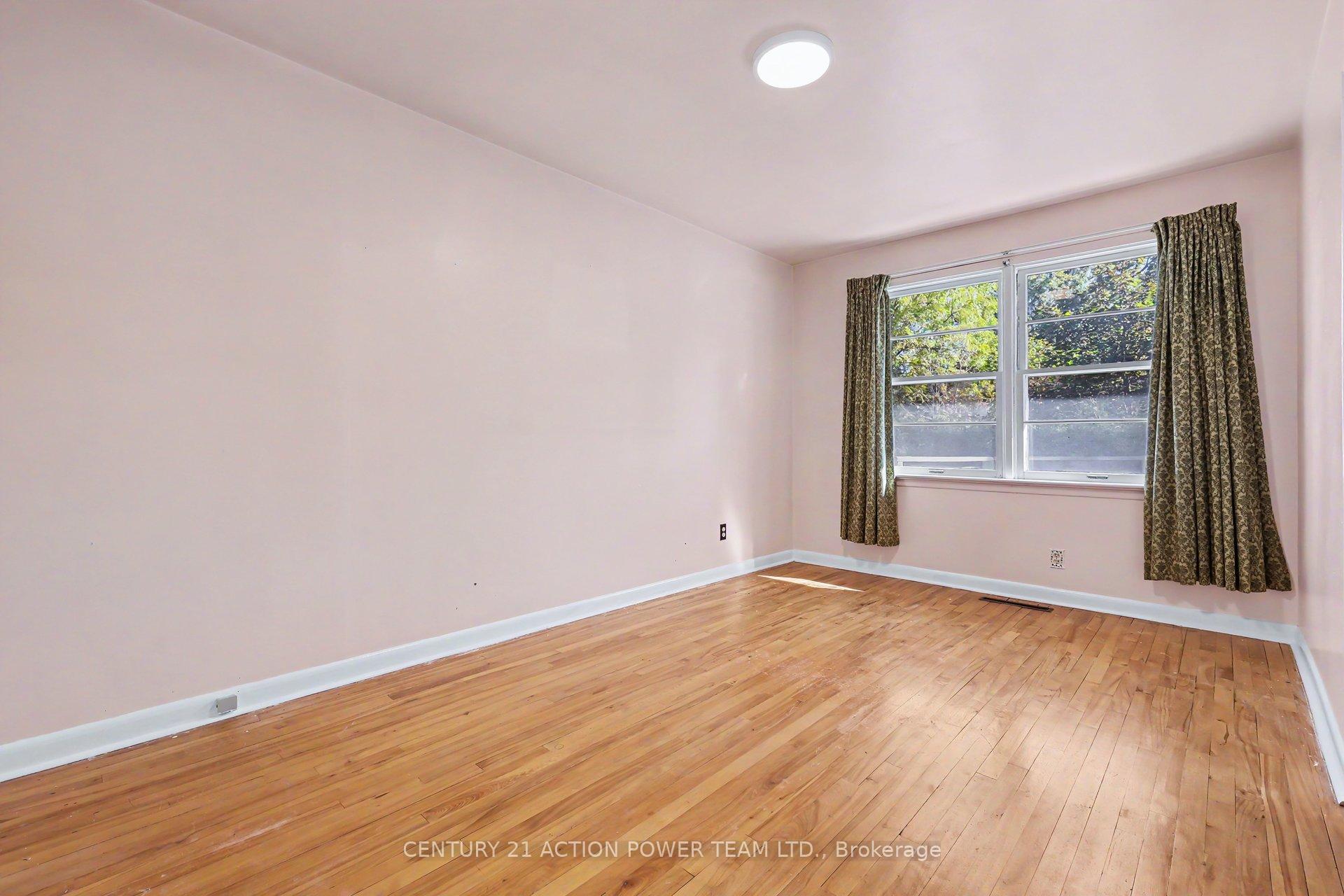 Photo 9 of 1821 Haig Drive W, Ottawa, Elmvale Acres — HOMEH