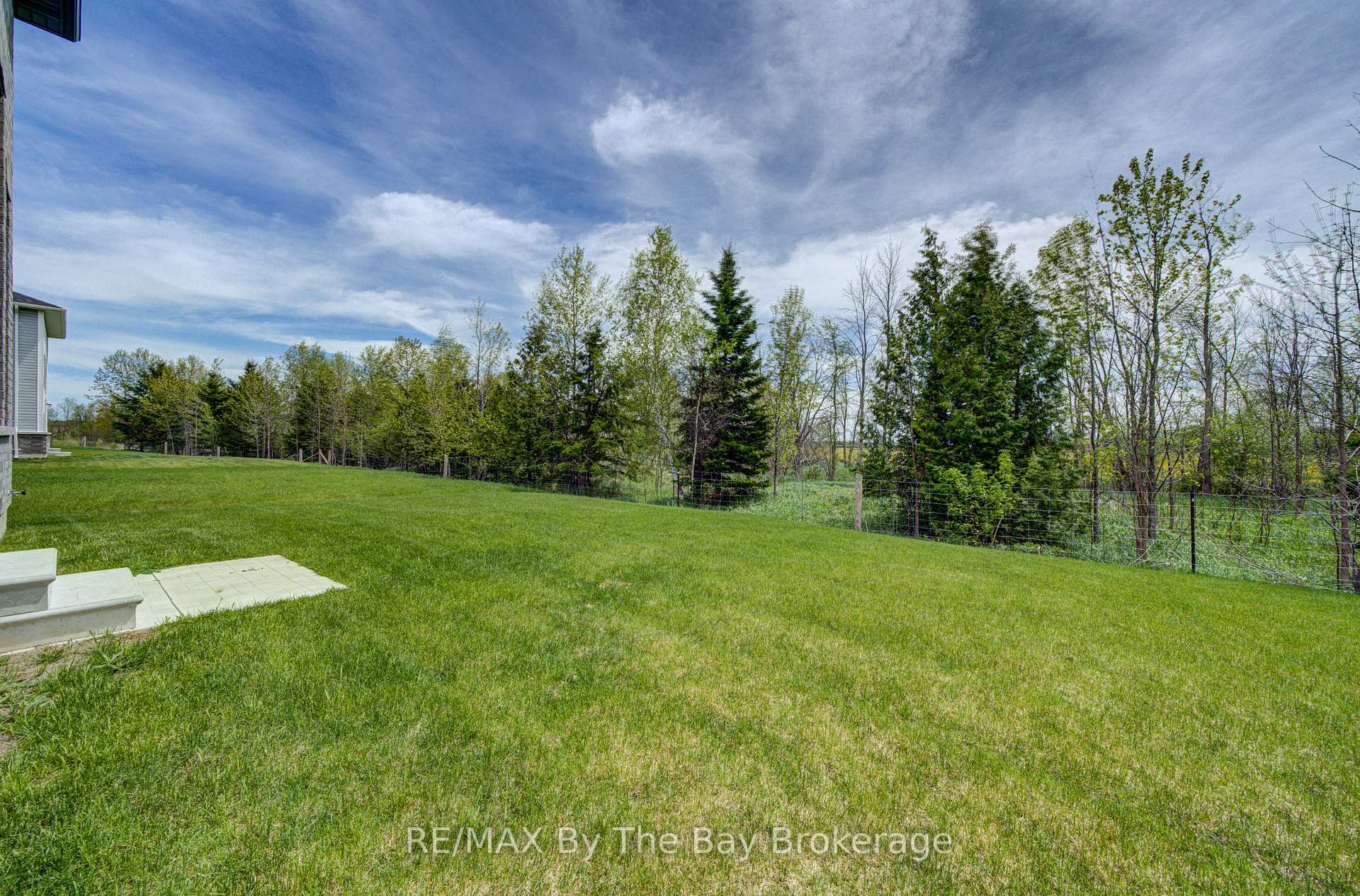 Photo 3 of 56 Amber Drive, Wasaga Beach — HOMEH