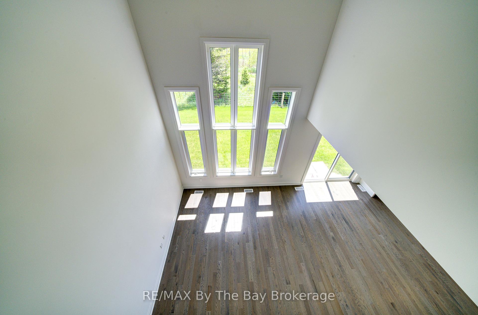 Photo 16 of 56 Amber Drive, Wasaga Beach — HOMEH