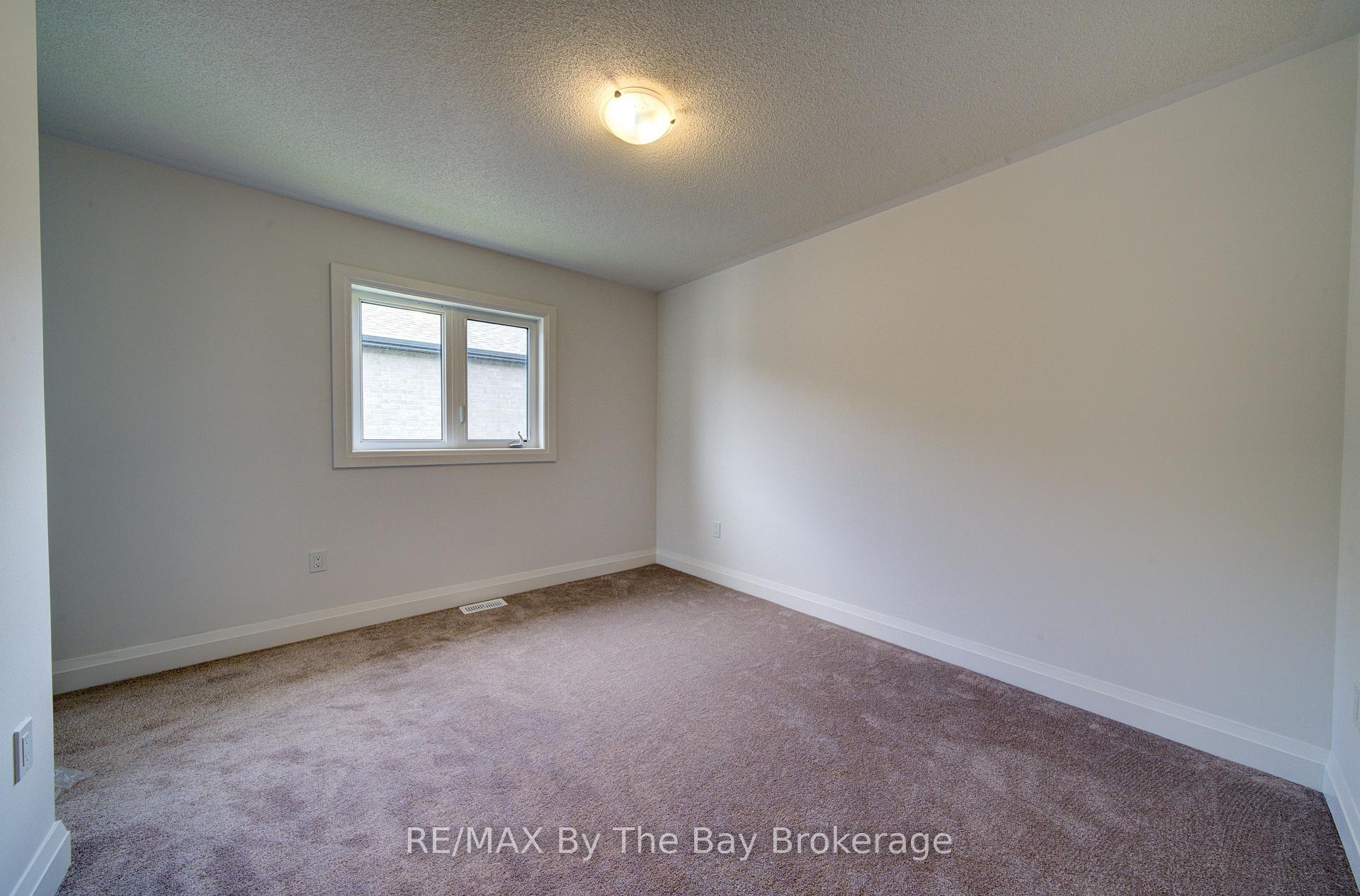 Photo 25 of 56 Amber Drive, Wasaga Beach — HOMEH