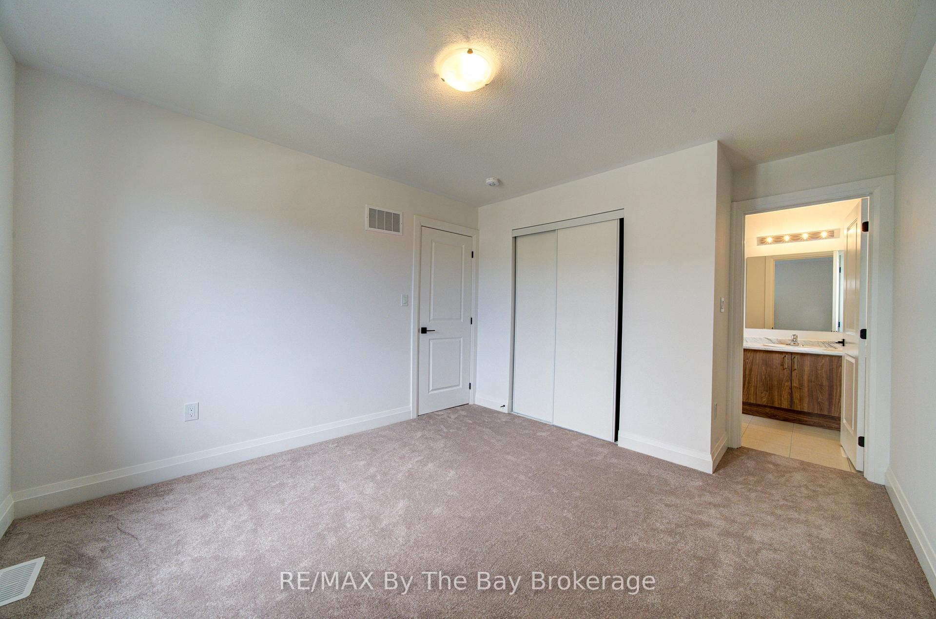 Photo 31 of 56 Amber Drive, Wasaga Beach — HOMEH