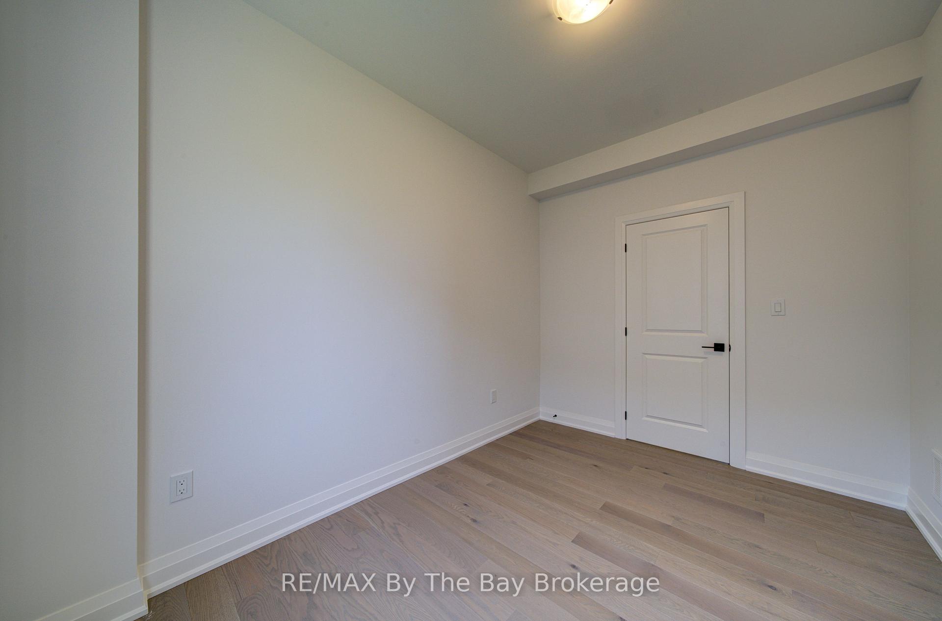 Photo 7 of 38 Amber Drive, Wasaga Beach — HOMEH