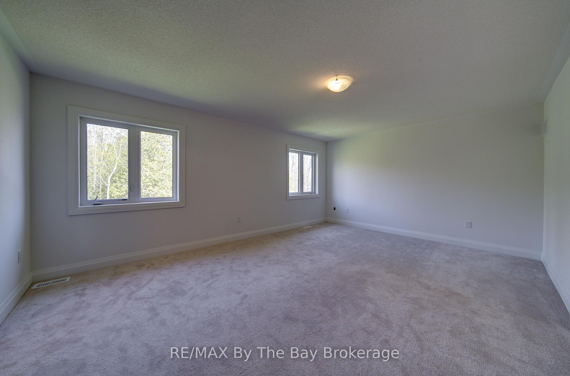 Photo 19 of 38 Amber Drive, Wasaga Beach — HOMEH