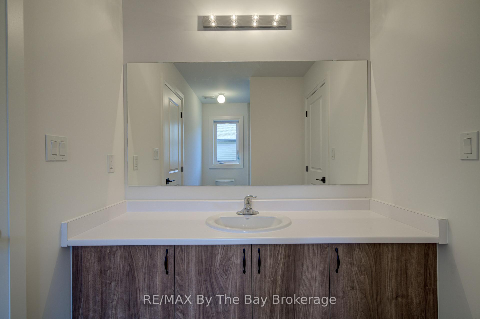 Photo 27 of 38 Amber Drive, Wasaga Beach — HOMEH
