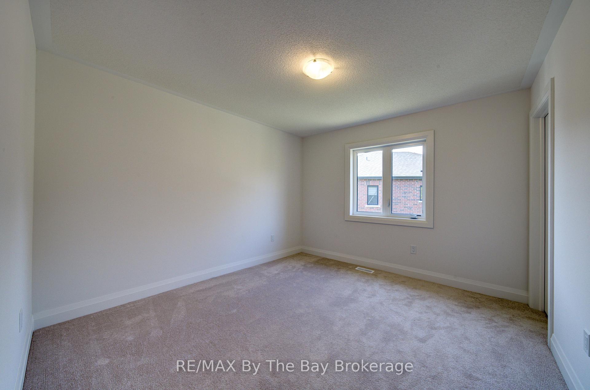 Photo 29 of 38 Amber Drive, Wasaga Beach — HOMEH