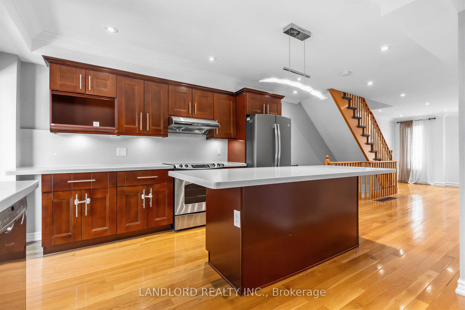 Photo of 37 Birdstone Crescent