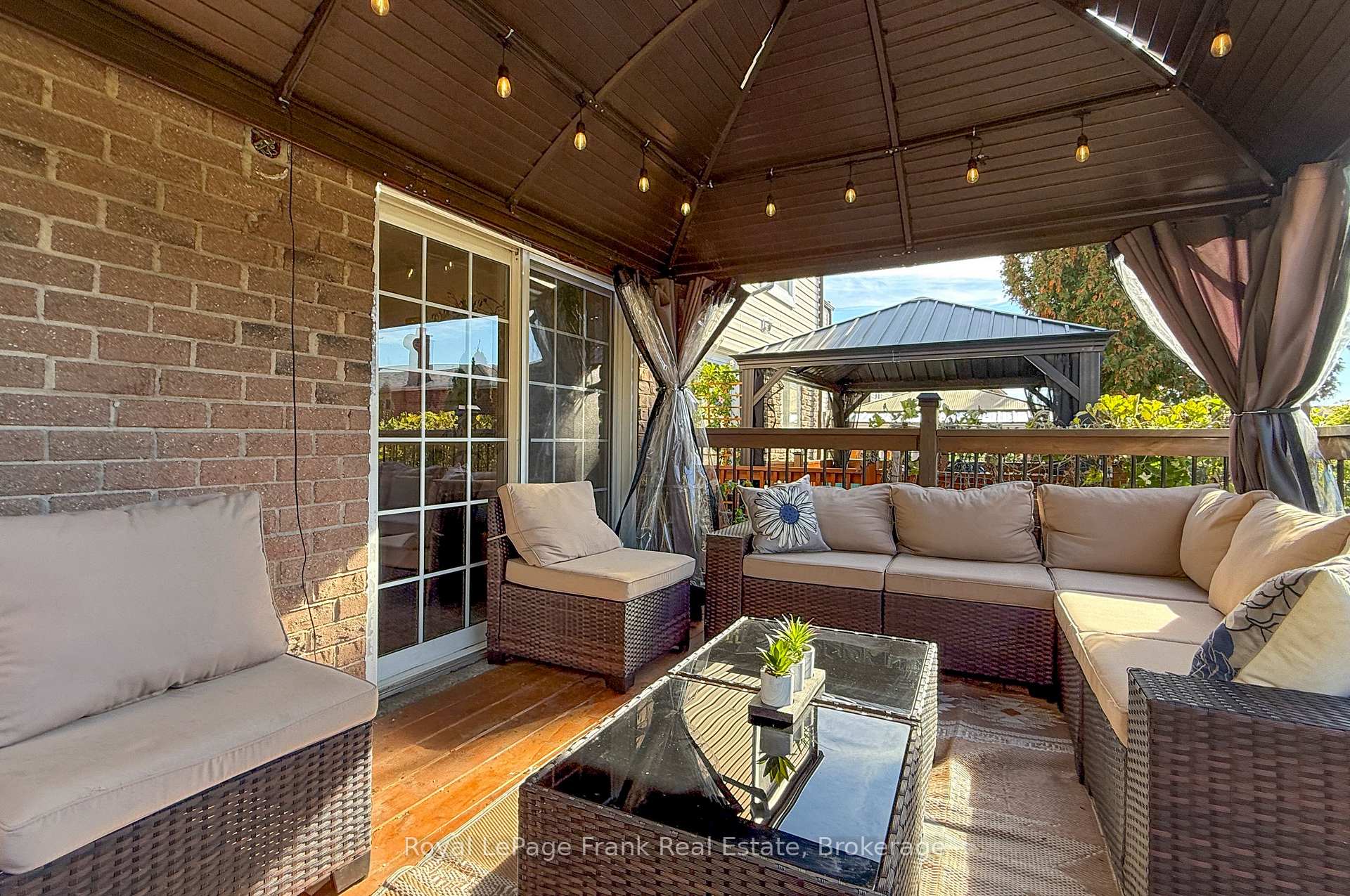 Photo 26 of 22 Peachtree Place, Vaughan, Glen Shields — HOMEH