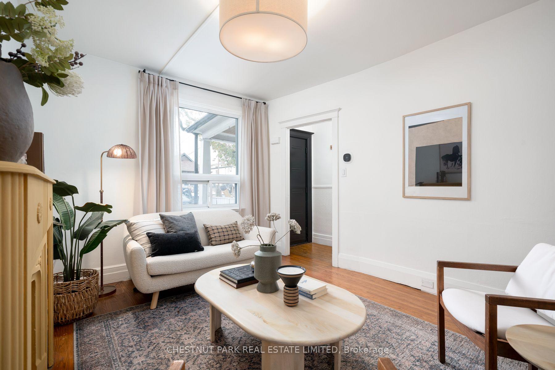 Photo 6 of 839 Sammon Avenue, Toronto, Danforth Village-East York — HOMEH