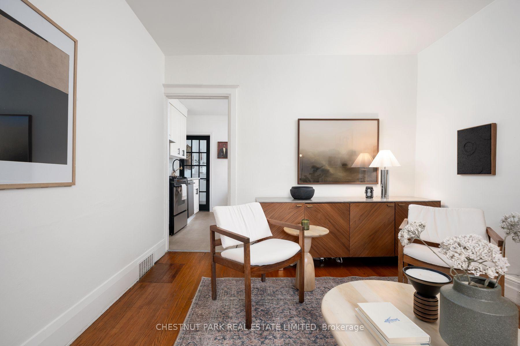 Photo 7 of 839 Sammon Avenue, Toronto, Danforth Village-East York — HOMEH