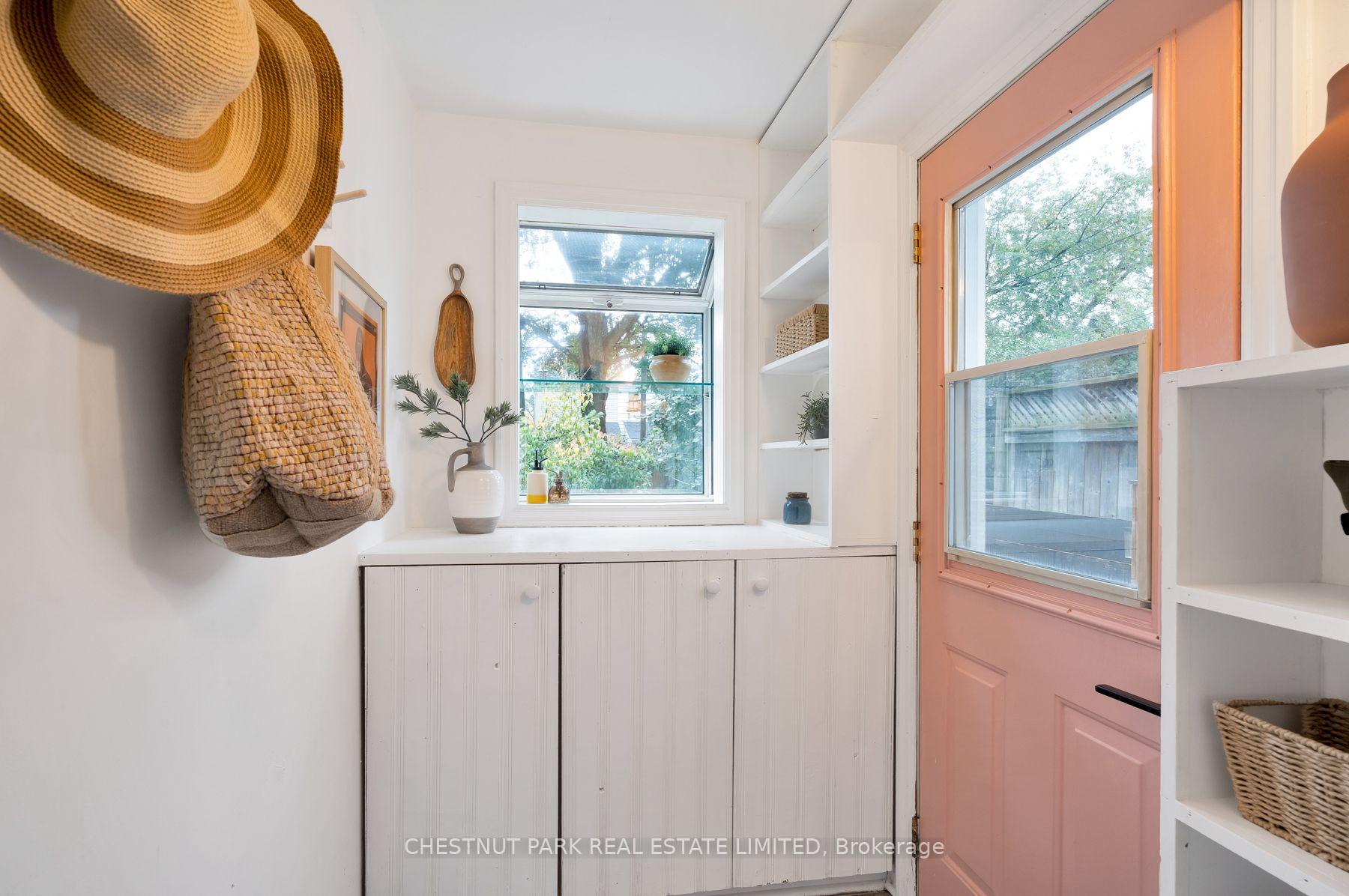 Photo 15 of 839 Sammon Avenue, Toronto, Danforth Village-East York — HOMEH