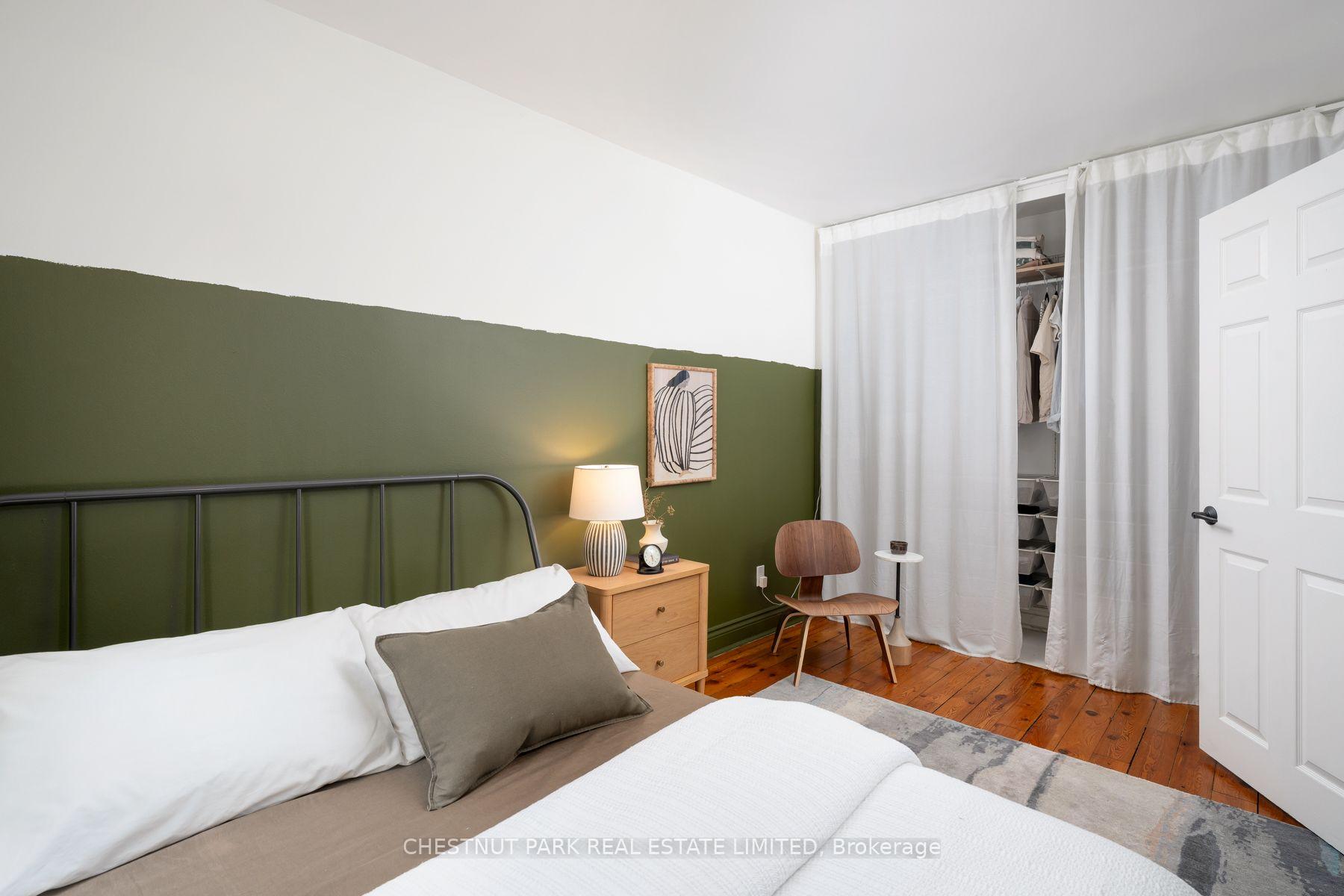 Photo 19 of 839 Sammon Avenue, Toronto, Danforth Village-East York — HOMEH