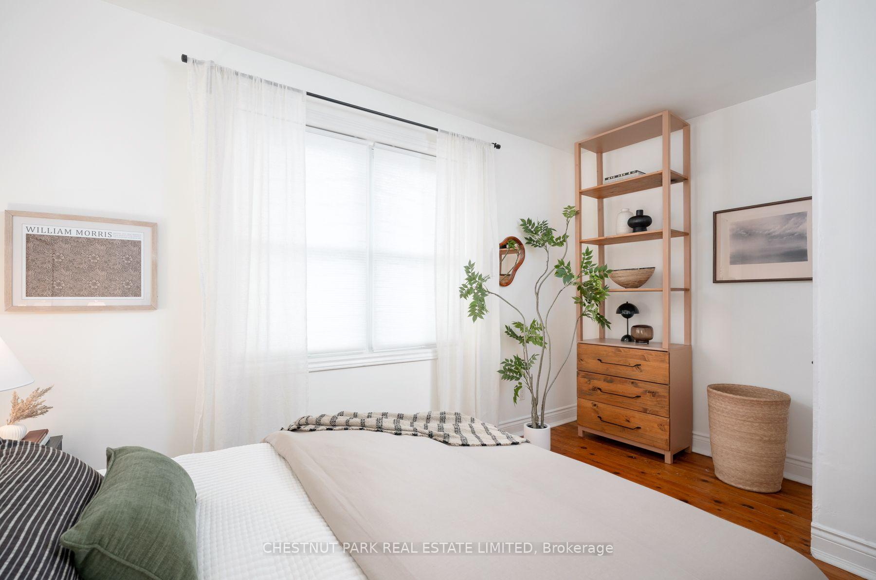 Photo 21 of 839 Sammon Avenue, Toronto, Danforth Village-East York — HOMEH